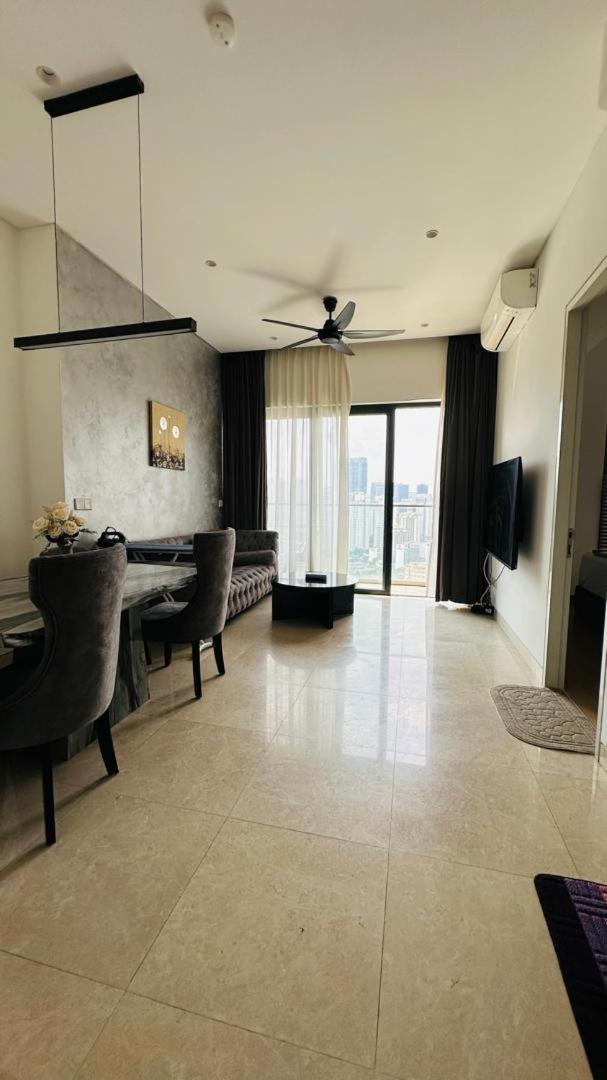Lucentia Residents At Bbcc Lalaport Bukit Bintang Apartment กัวลาลัมเปอร์ ภายนอก รูปภาพ
